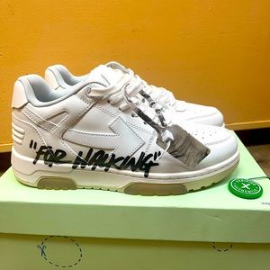 Off-White  authentic